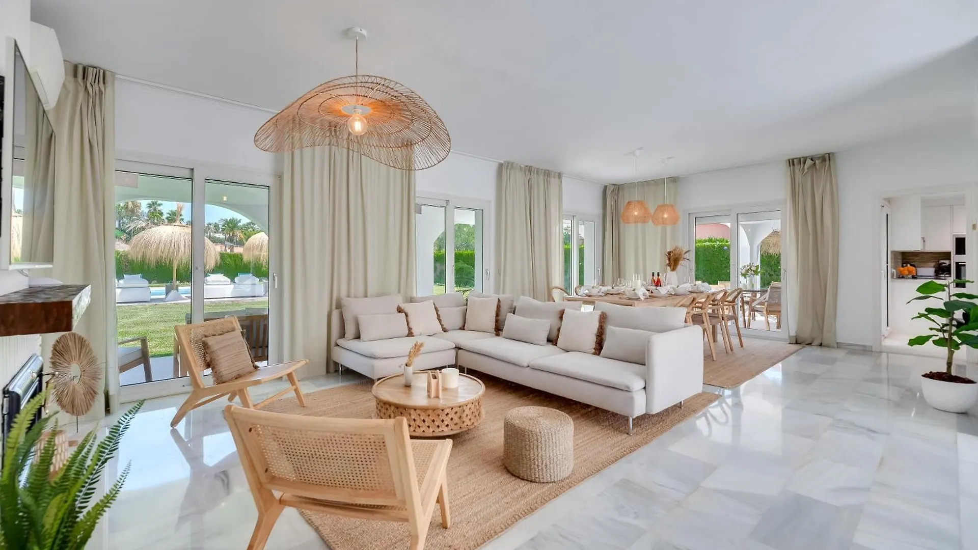 Villa Sirio: Golf-Front Retreat with Private Heated Pool Marbella
