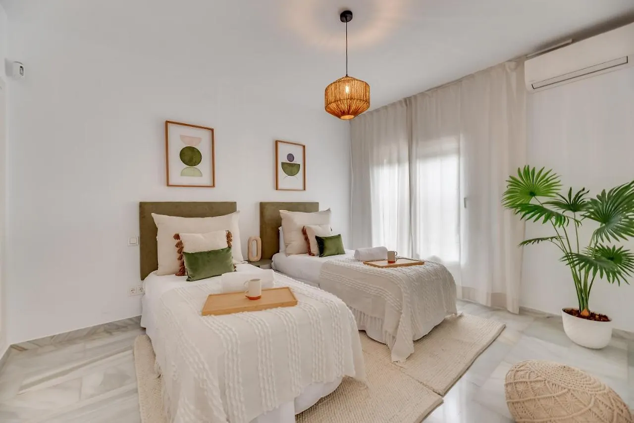 Vacation Marbella I Villa Sirio, Golf-Front Villa, Private Heated Pool, Privacy, 10 Min From Puerto Banus 0*,  스페인